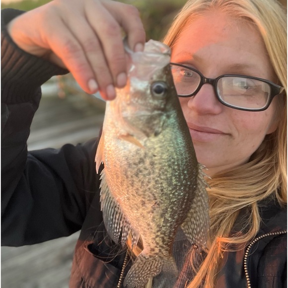 Meet your Poshers, Cass and Ricky! - Picture 5 of 6